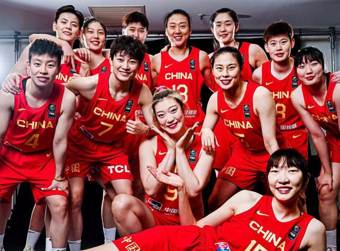 中国女篮vs菲律宾韩旭